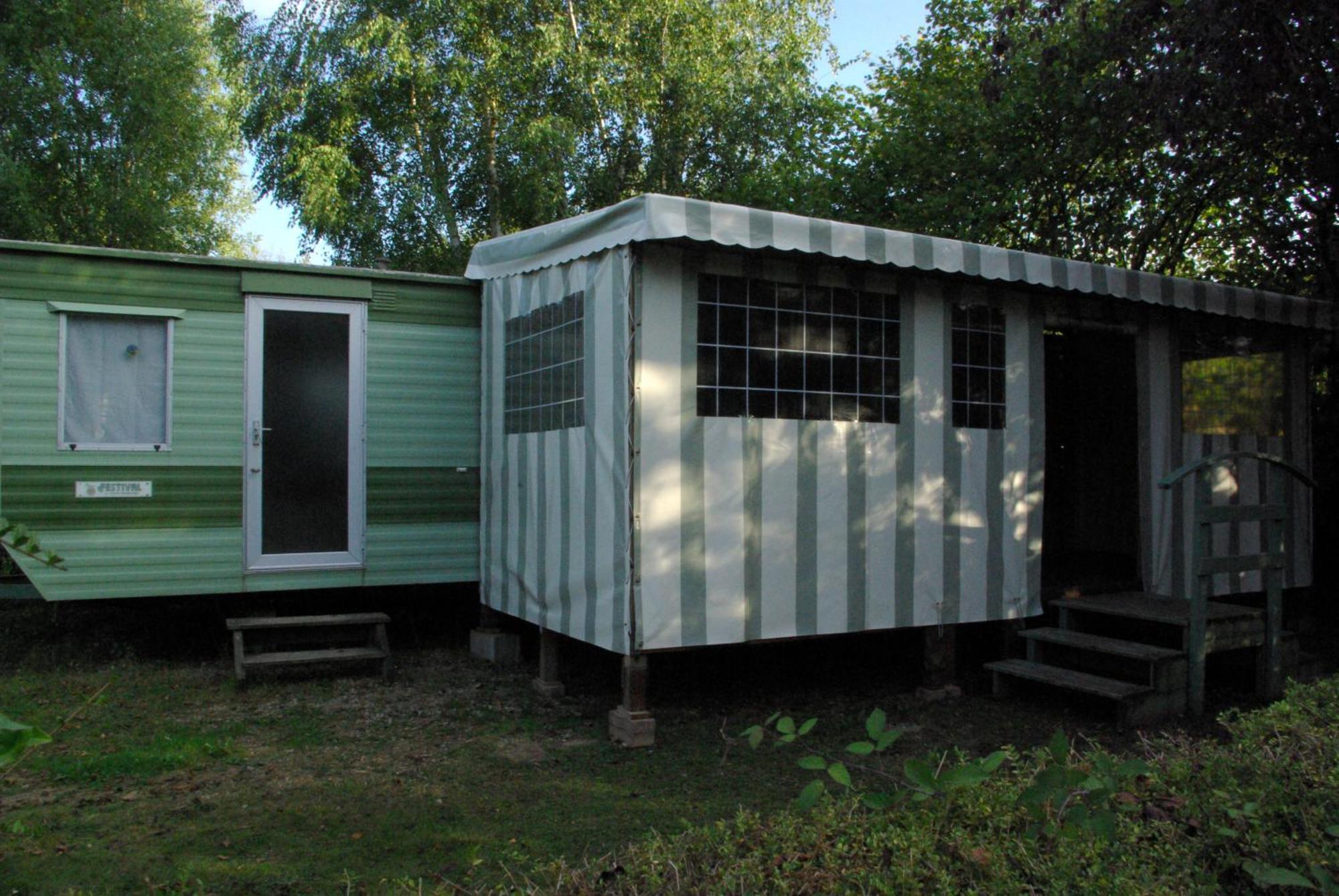 Camping Smile & Braudieres Mezieres-sous-Lavardin Quarto foto