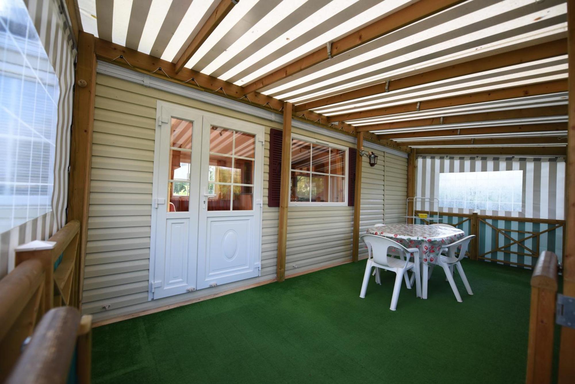 Camping Smile & Braudieres Mezieres-sous-Lavardin Quarto foto