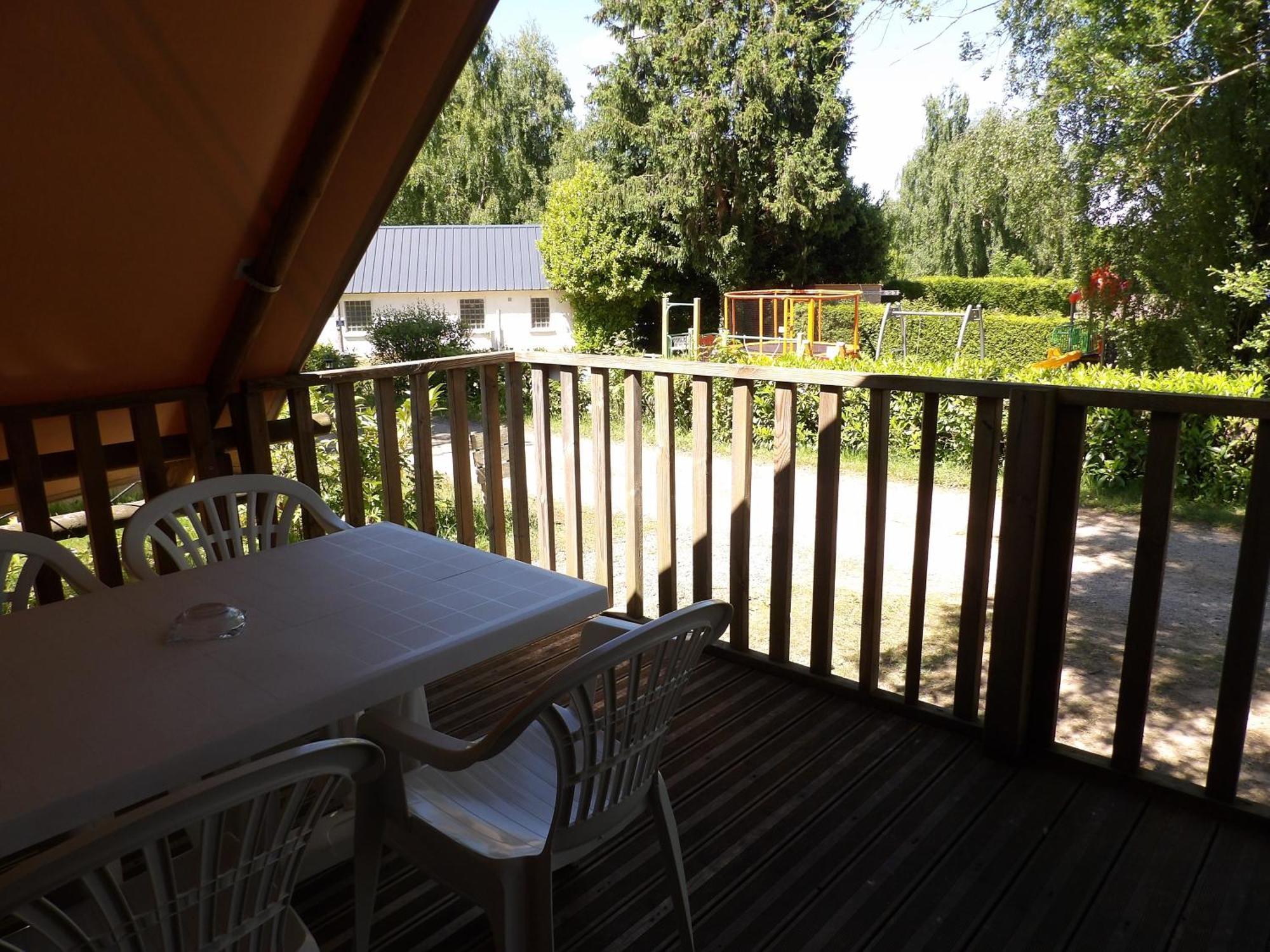 Camping Smile & Braudieres Mezieres-sous-Lavardin Exterior foto