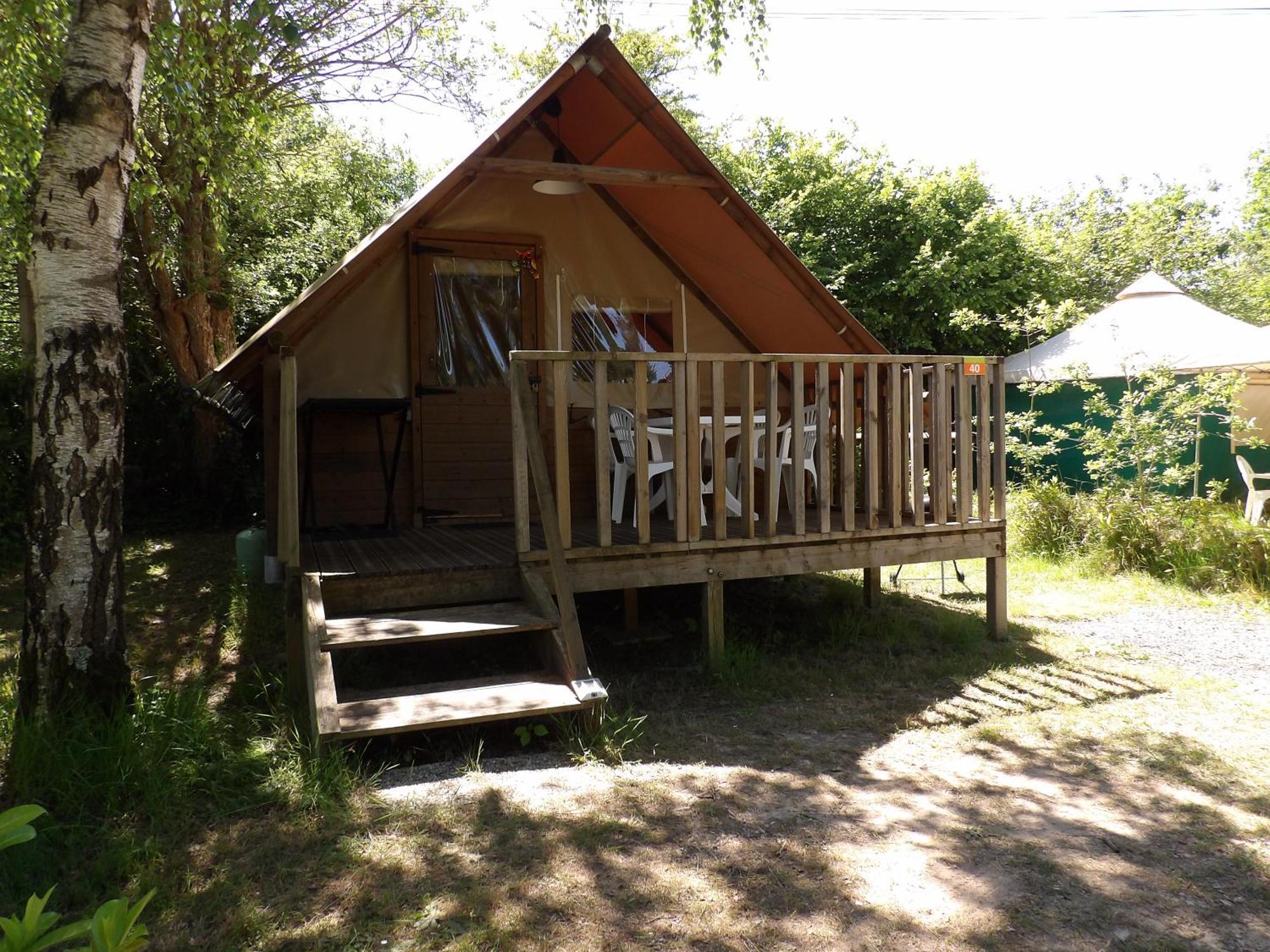 Camping Smile & Braudieres Mezieres-sous-Lavardin Exterior foto