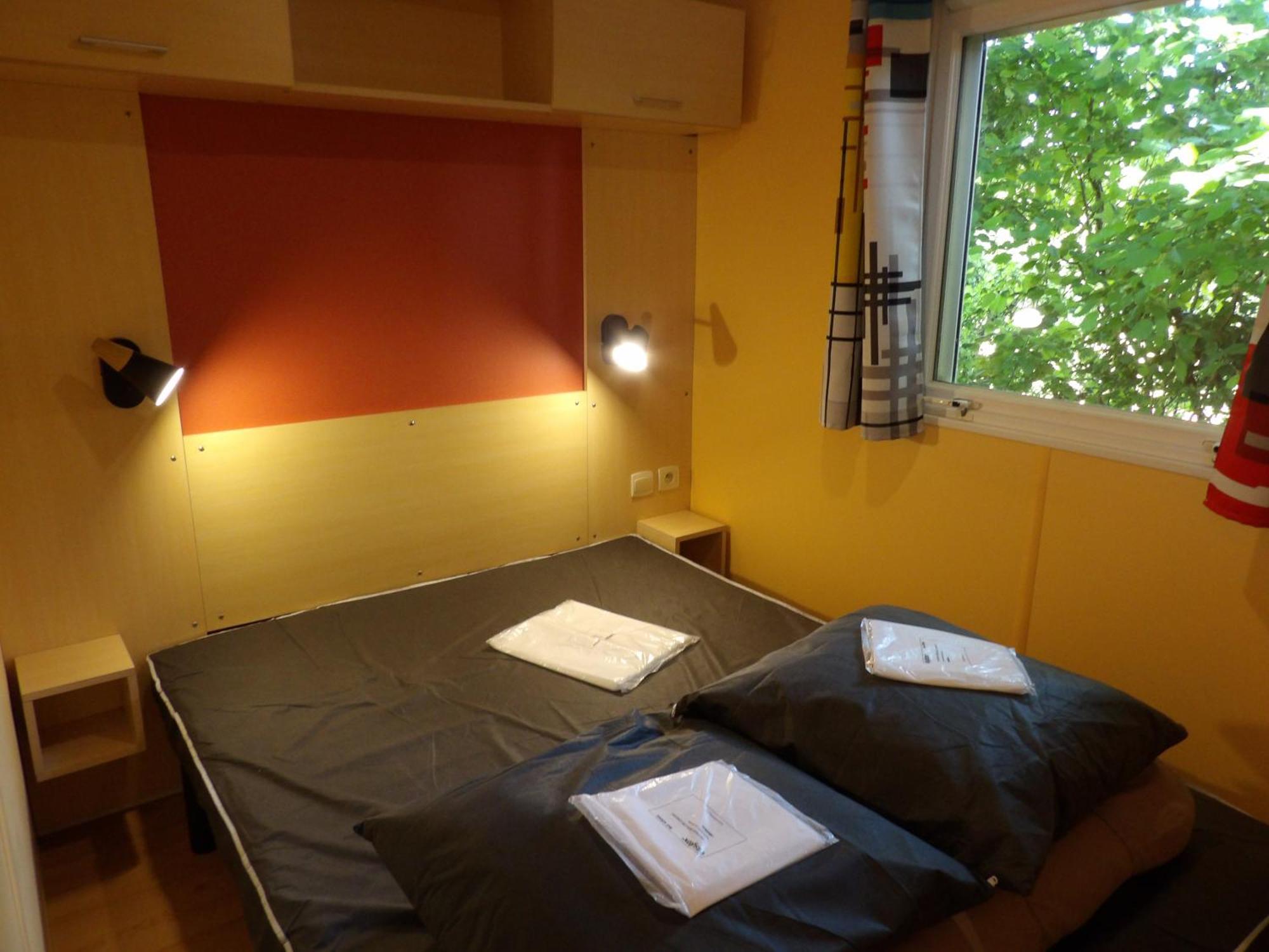 Camping Smile & Braudieres Mezieres-sous-Lavardin Exterior foto