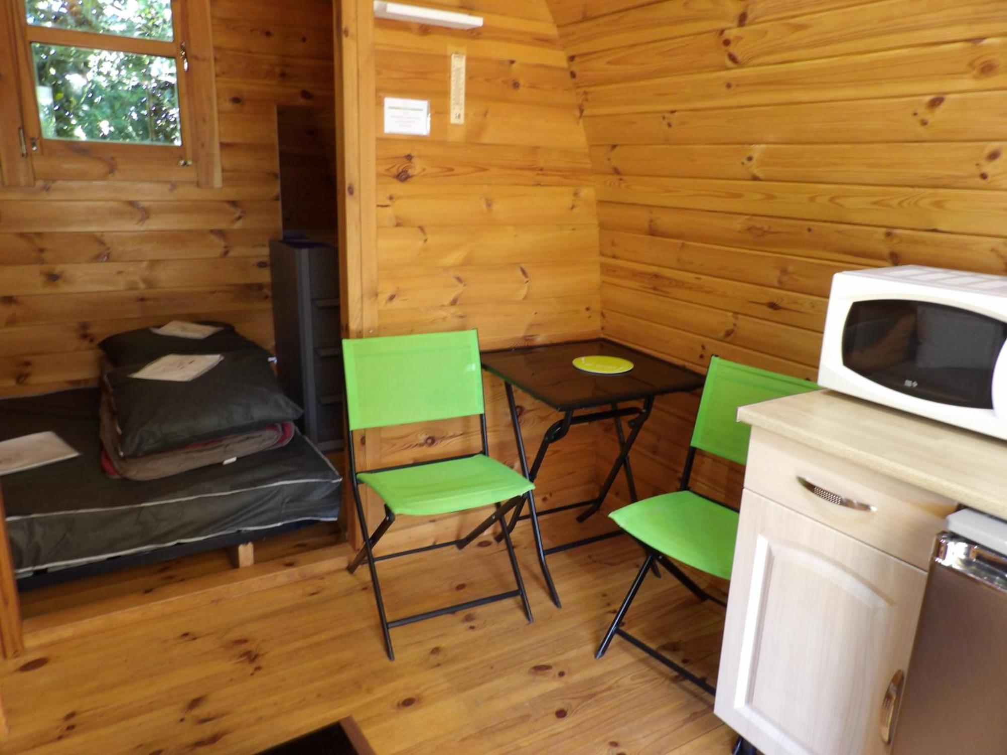 Camping Smile & Braudieres Mezieres-sous-Lavardin Exterior foto
