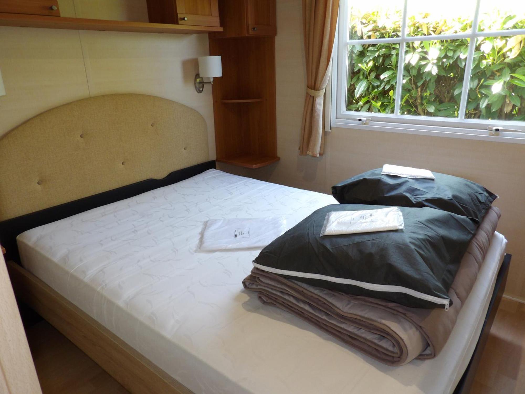 Camping Smile & Braudieres Mezieres-sous-Lavardin Exterior foto